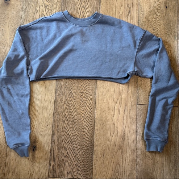 ALO Yoga Tops - ALO Yoga Gray Crop Top